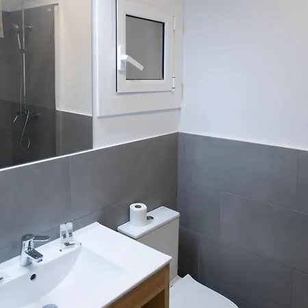 - Eixample Pb Apartament